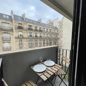 les-belles-feuilles-appartement.fr-paris.fr/
